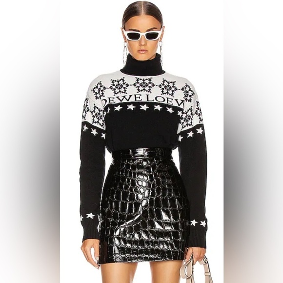 Loewe 2019 collection snowflake intarsia turtleneck pullover sweater